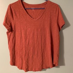 Old navy tee